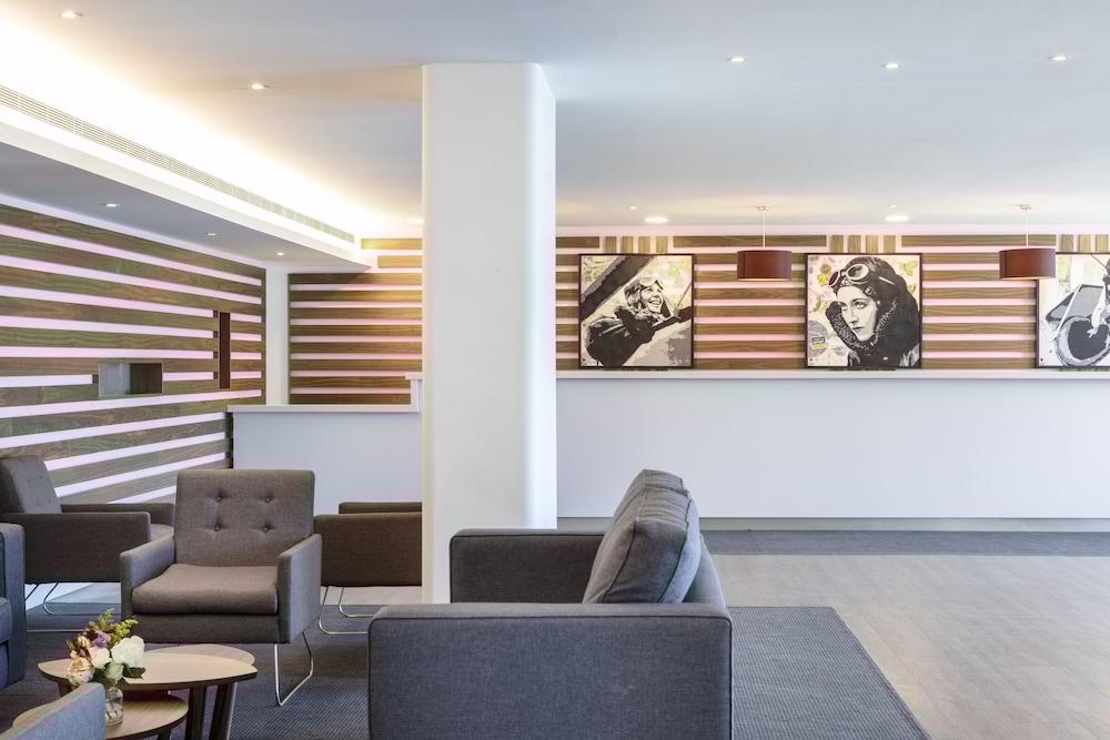 St Giles Heathrow - A St Giles Hotel Feltham Екстериор снимка