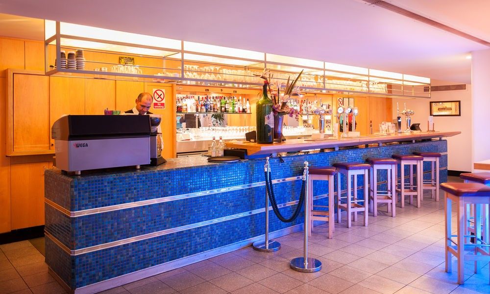 St Giles Heathrow - A St Giles Hotel Feltham Екстериор снимка