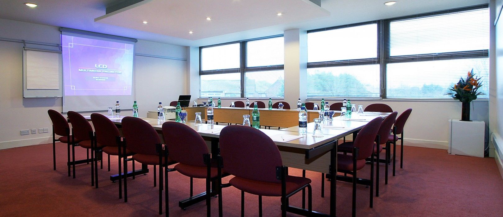 St Giles Heathrow - A St Giles Hotel Feltham Екстериор снимка
