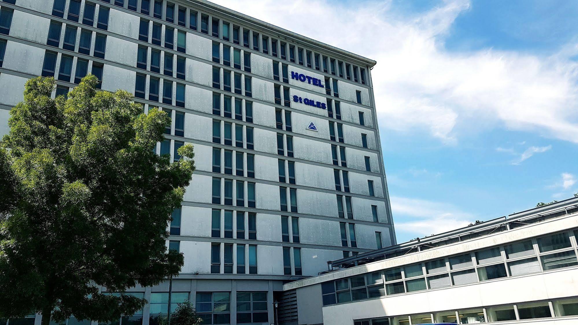 St Giles Heathrow - A St Giles Hotel Feltham Екстериор снимка